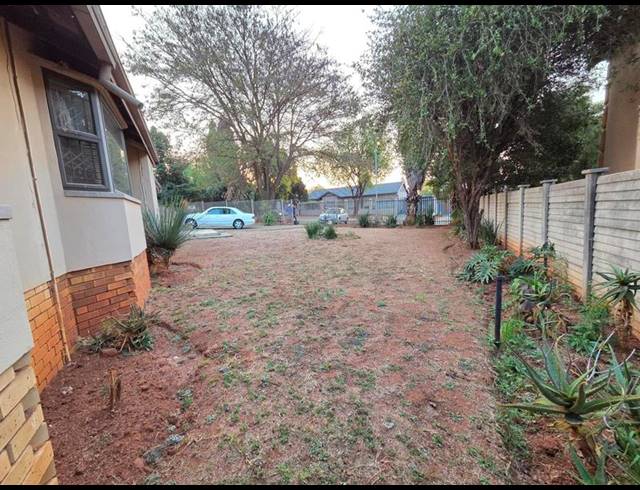 3 BEDROOM HOUSE FOR SALE IN HEUWELOORD